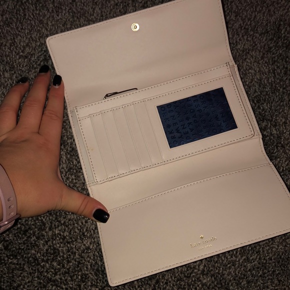 Kate Spade Wallet - Picture 2 of 4